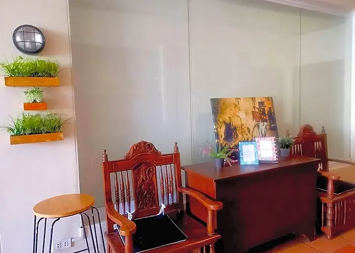 Hotel Connecting Flight Mactan Cebu 2*